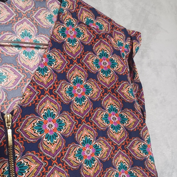 Express Womens Floral Mandala Zip Front V-Neck Blouse Size Small Boho Purple Top - Picture 5 of 10